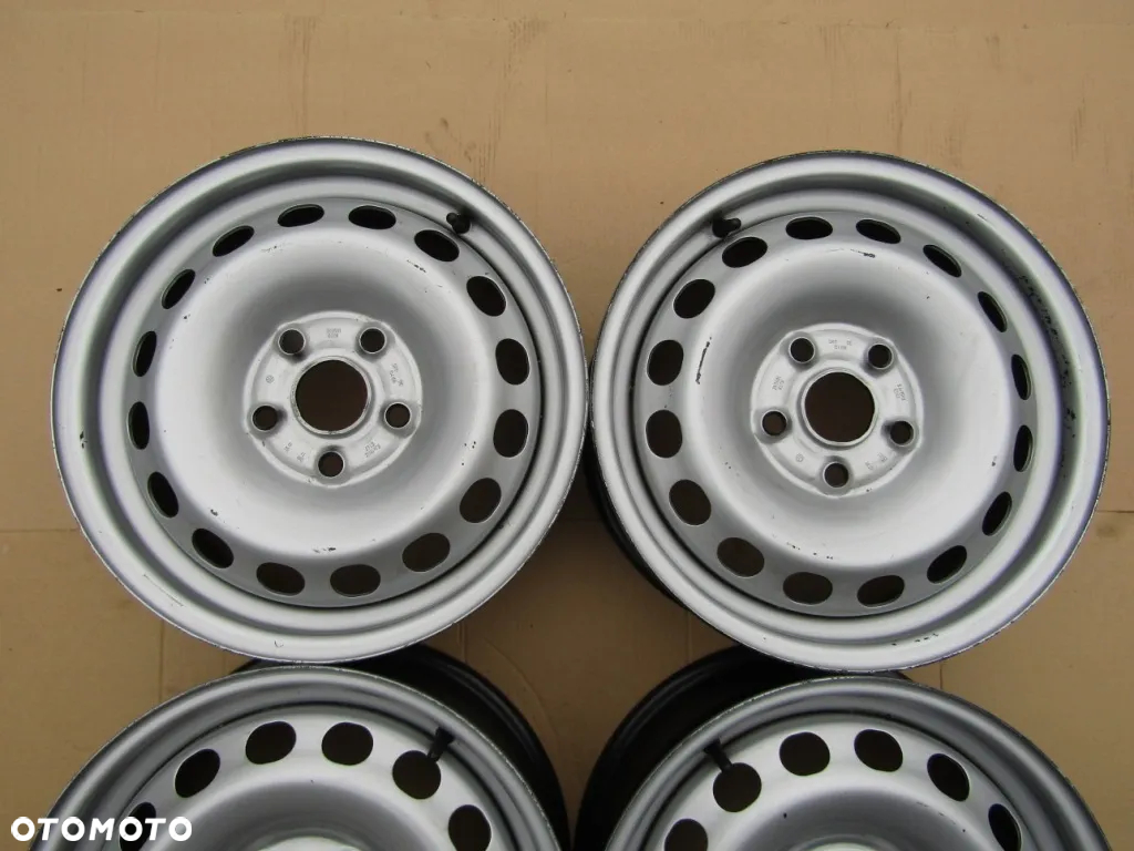 4x Felgi 15 VW Golf V VI Caddy Jetta Touran Skoda Octavia II Seat Leon II - 3