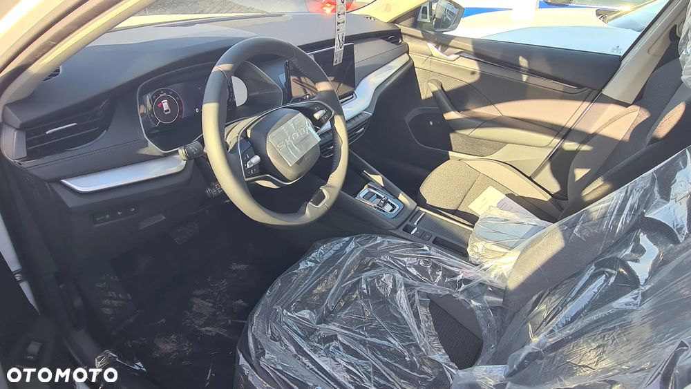 Skoda Octavia 1.5 TSI e-TEC DSG Edition - 6