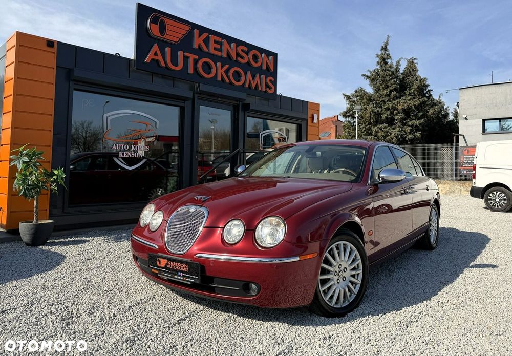 Jaguar S-Type - 7