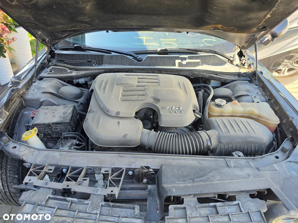 Dodge Challenger - 13