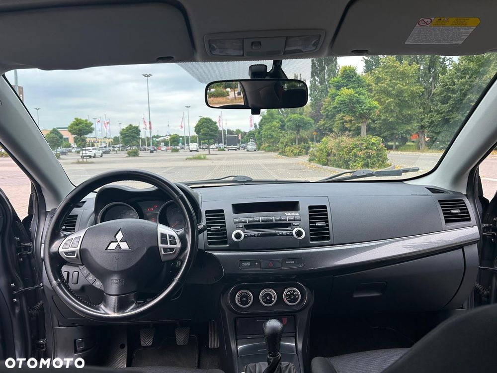 Mitsubishi Lancer - 19