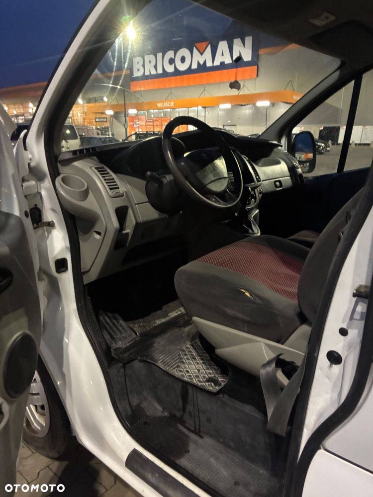 Renault Trafic - 8