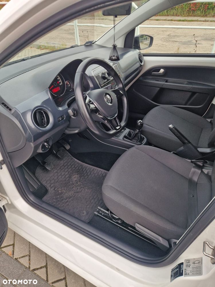 Volkswagen up! - 15
