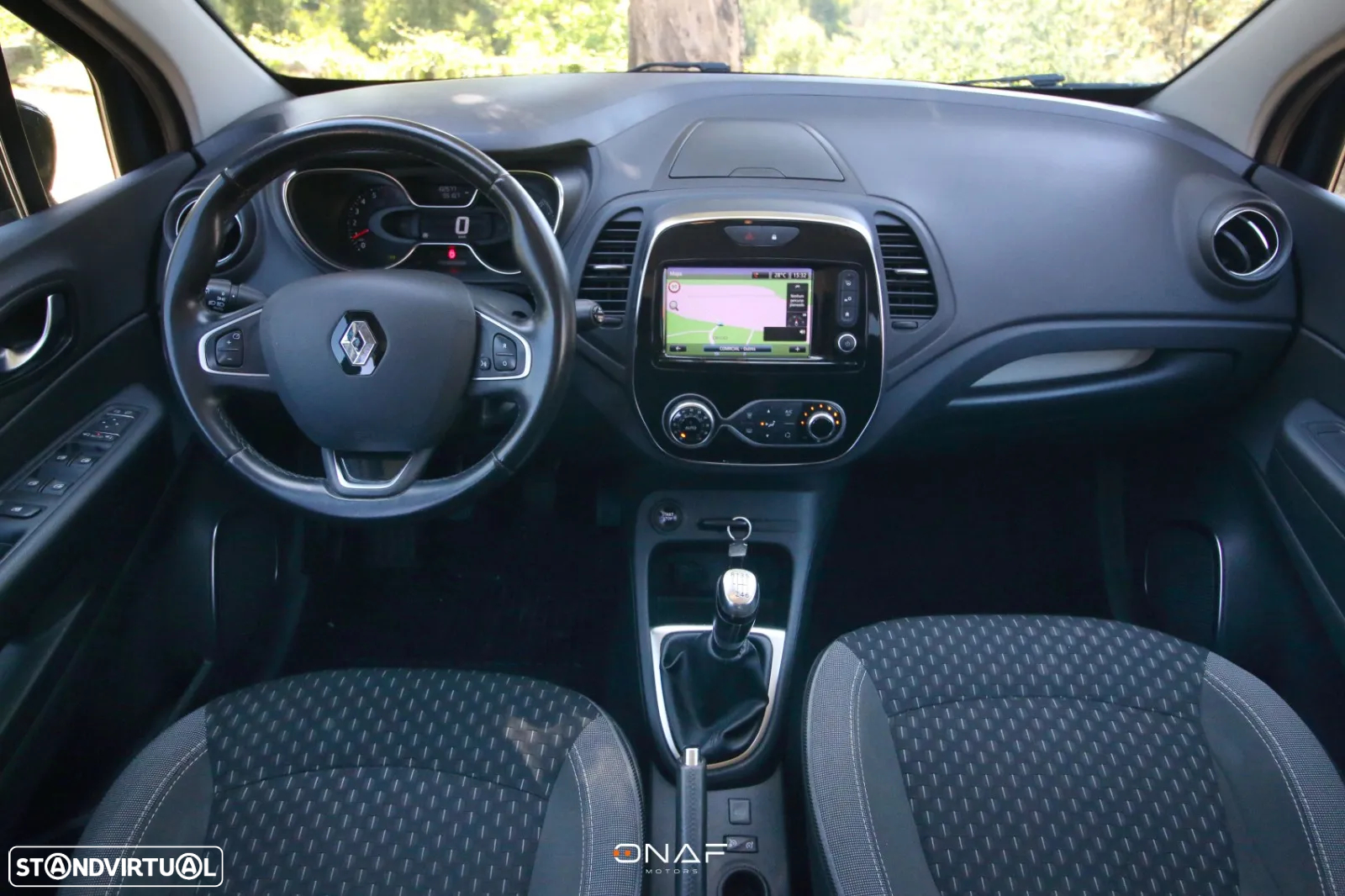 Renault Captur ENERGY TCe 120 Intens - 11