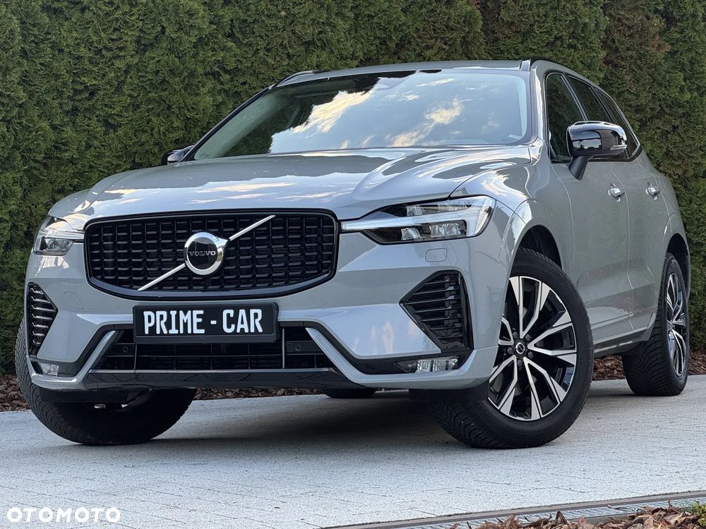 Volvo XC 60 B4 D AWD Plus Dark - 2