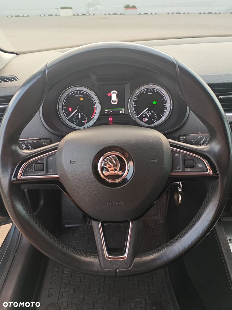 Skoda Octavia 2.0 TDI Ambition DSG - 13