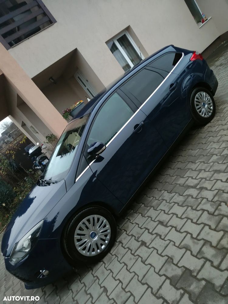 Ford Focus 1.6 TDCI DPF Ghia - 5