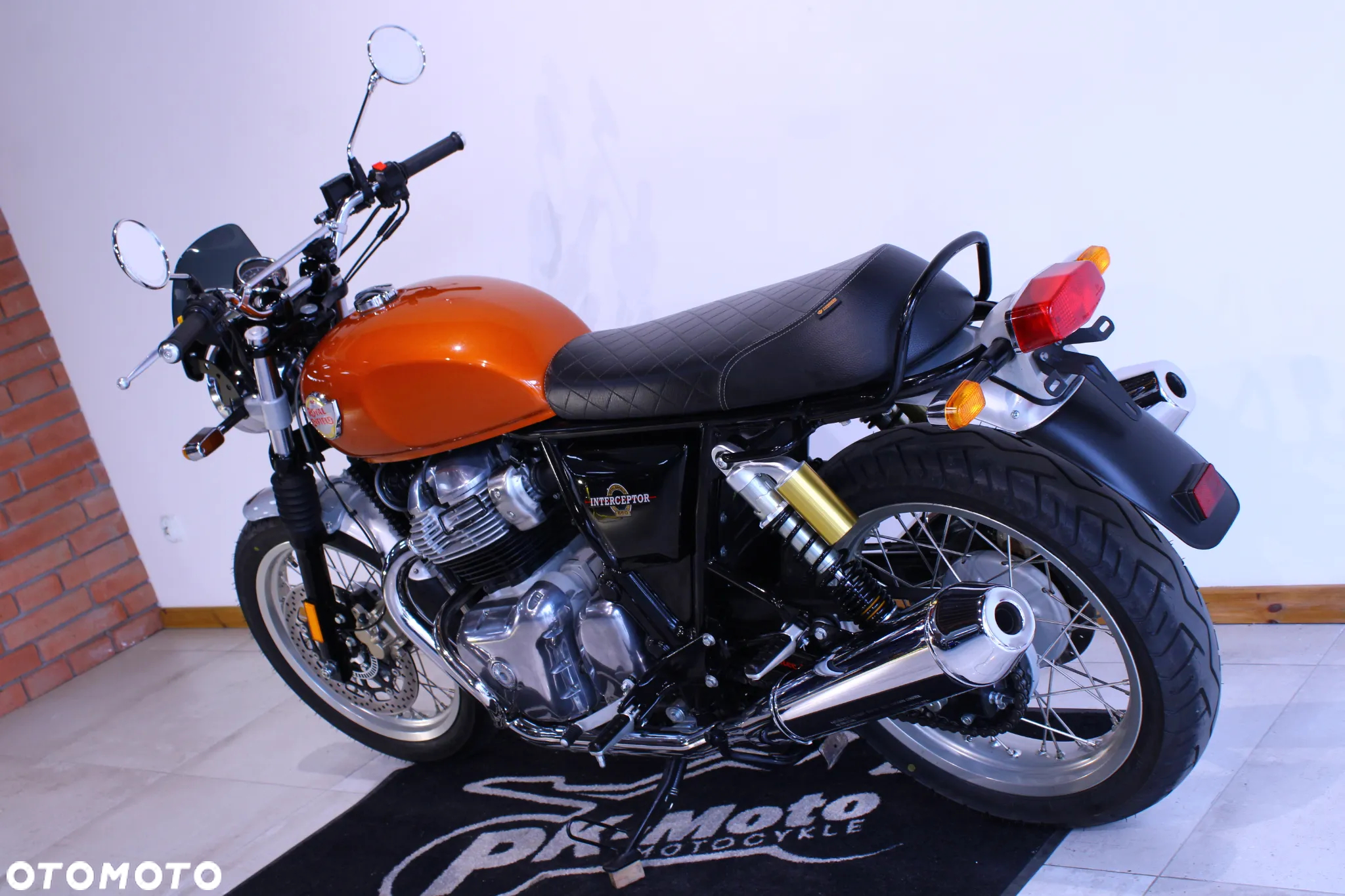 Royal Enfield Interceptor - 6
