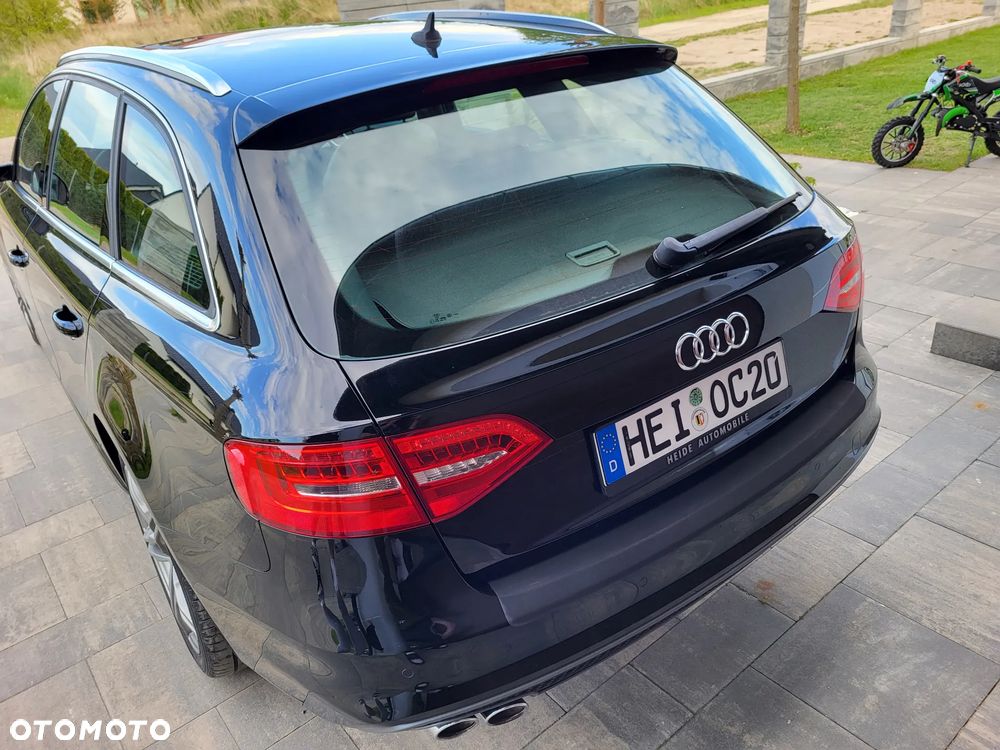 Audi A4 Avant - 4