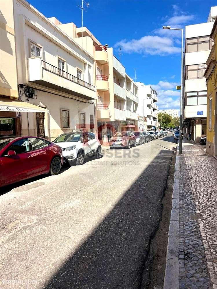 Loja Comercial Totalmente Renovada e Equipada, Pronta a Iniciar Ativid - Grande imagem: 2/6