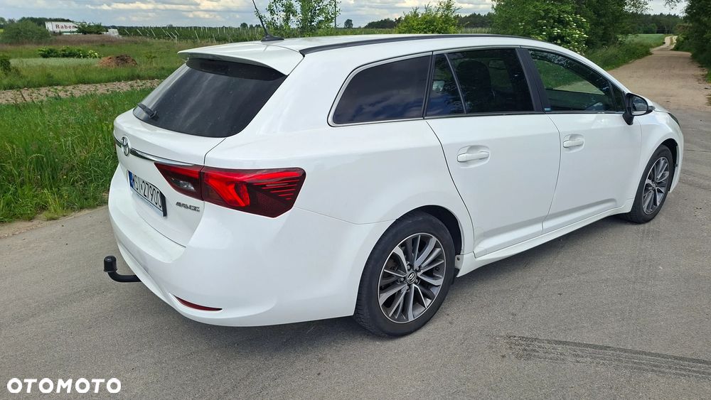 Toyota Avensis 2.0 D-4D Selection - 3