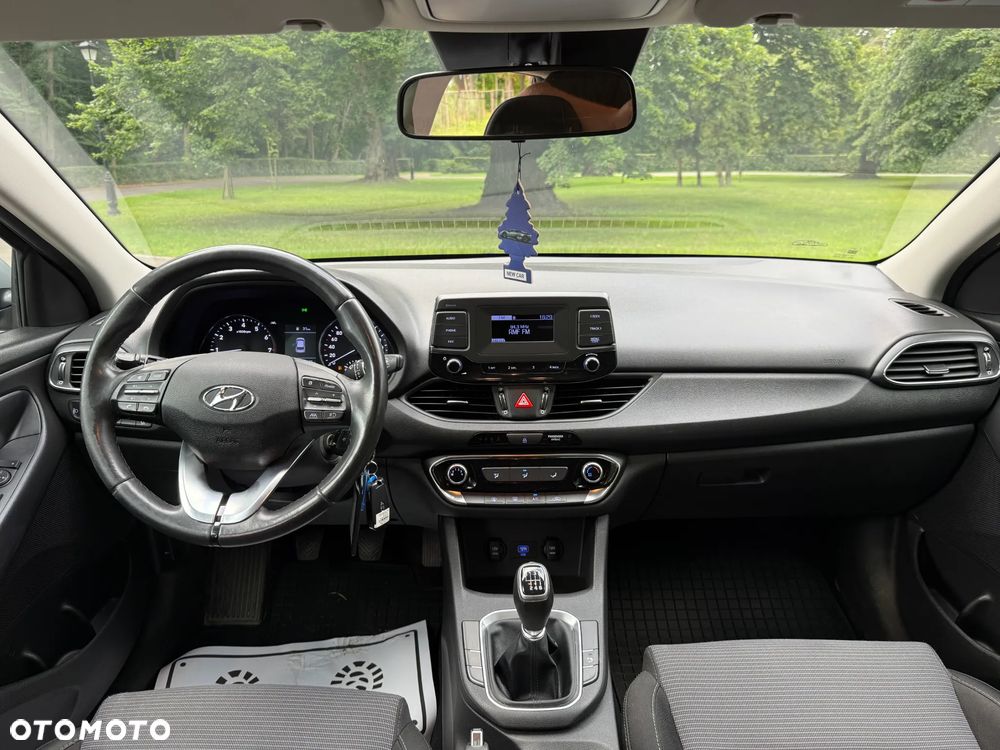 Hyundai i30 1.5 DPI Modern - 24