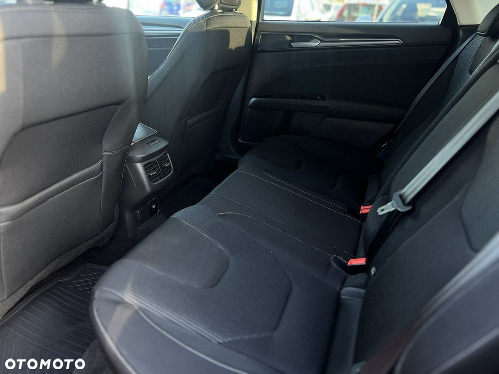 Ford Mondeo 2.0 EcoBlue Titanium - 33