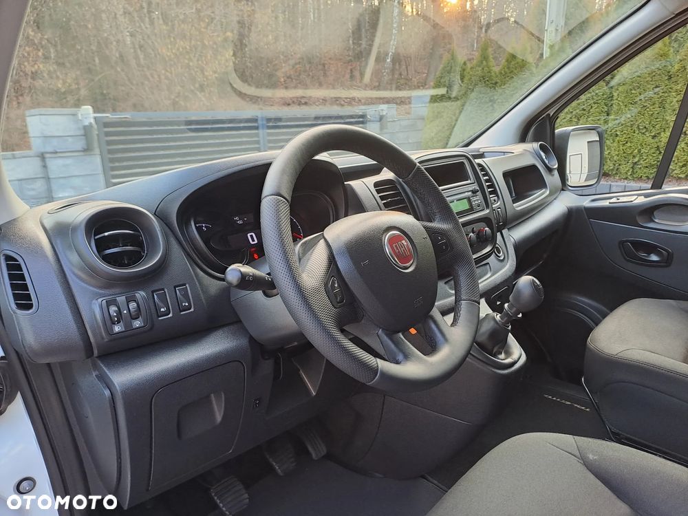Opel Vivaro - 21