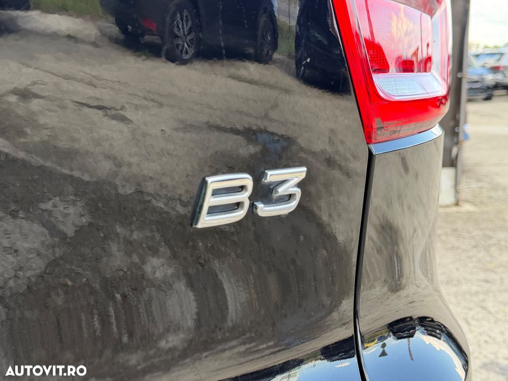 Volvo XC 40 B3 AT FWD MHEV Core - 31