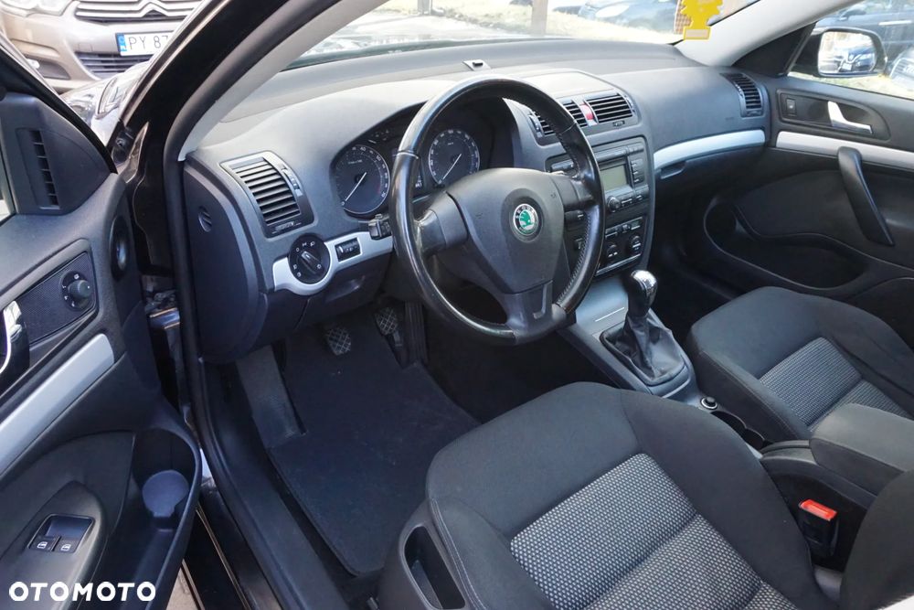 Skoda Octavia 1.8 TSI Ambiente - 7
