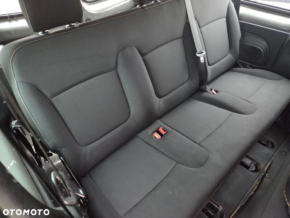 Renault Trafic - 10