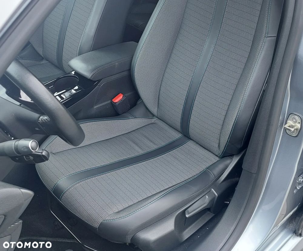 Peugeot 208 PureTech 100 Active - 15
