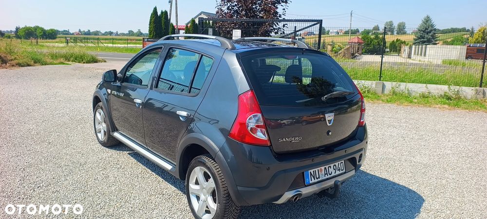 Dacia Sandero Stepway 1.6 - 11