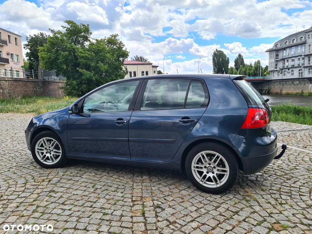Volkswagen Golf 1.9 TDI Comfortline - 4