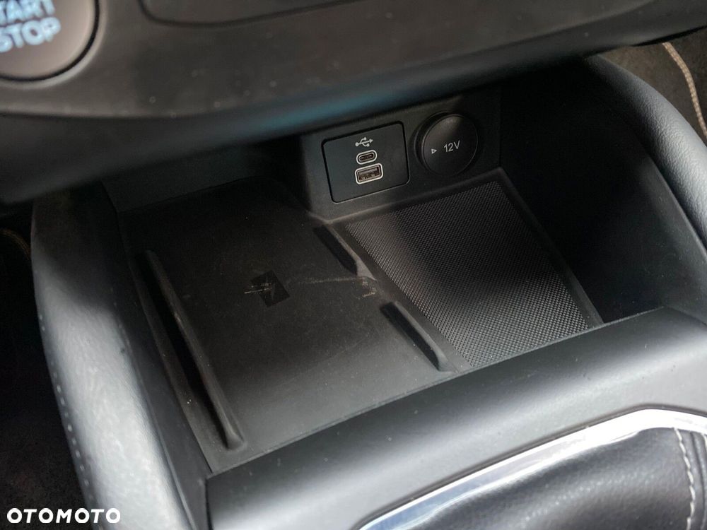 Ford Focus - 25