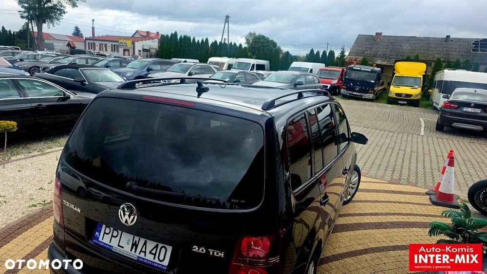Volkswagen Touran - 33