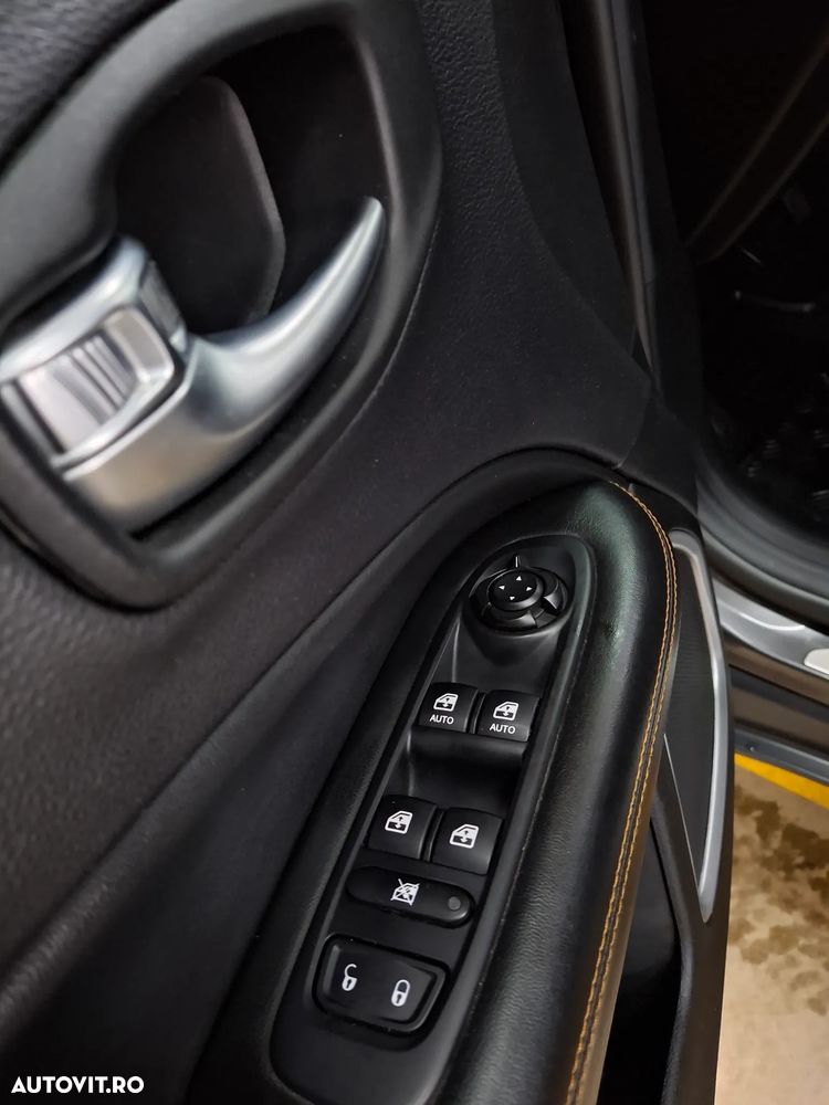 Jeep Compass 2.0 M-Jet 4x4 AT Limited - 12