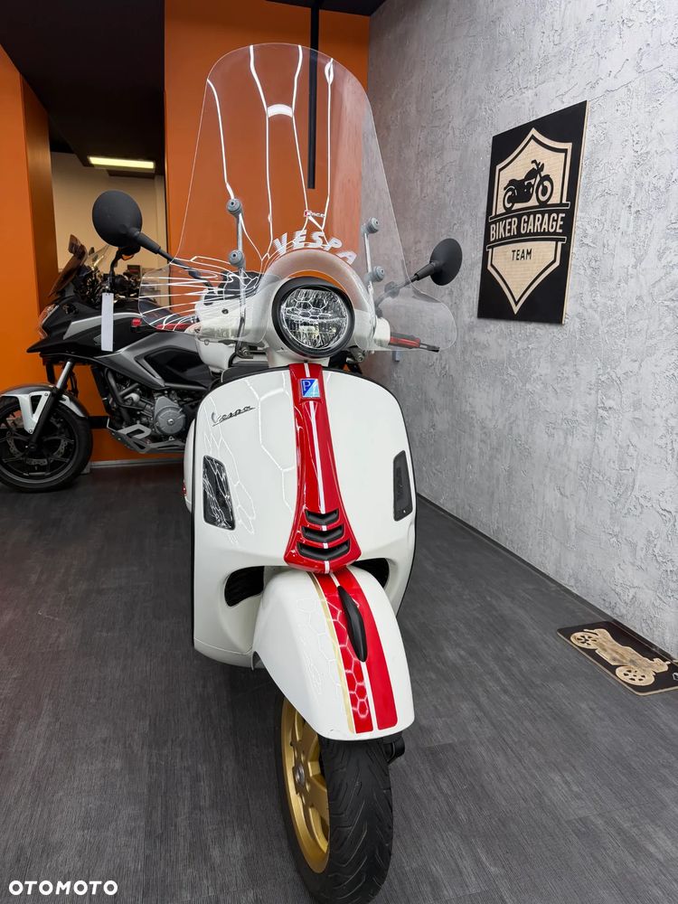 Vespa GTS - 2