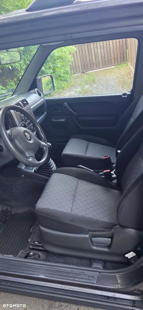Suzuki Jimny - 22