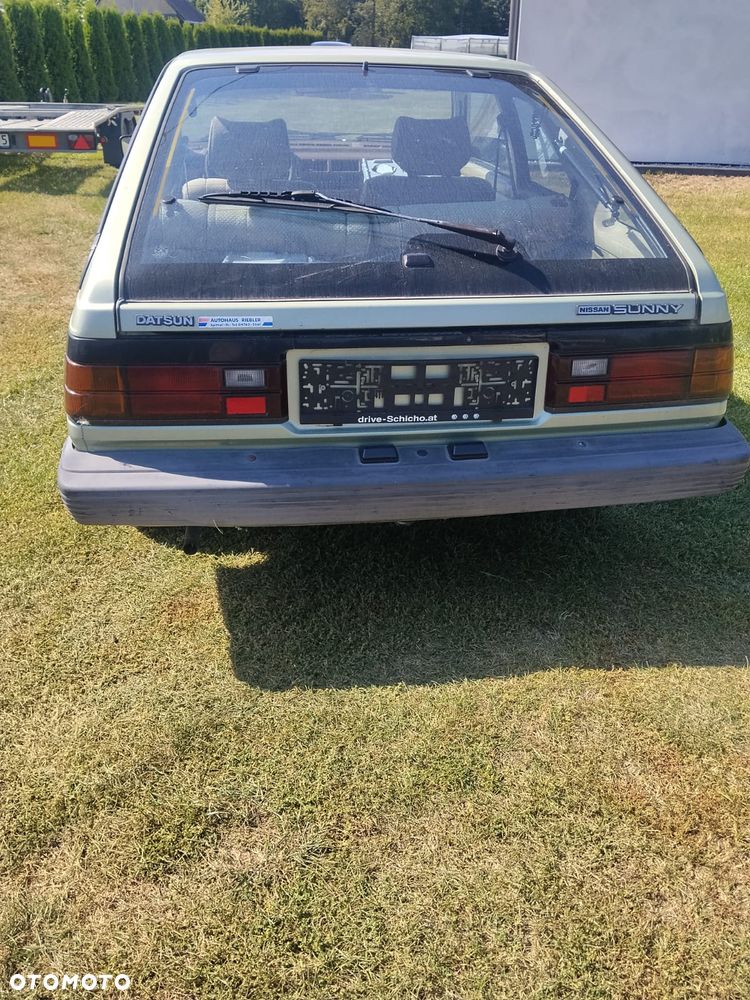 Nissan Sunny - 5