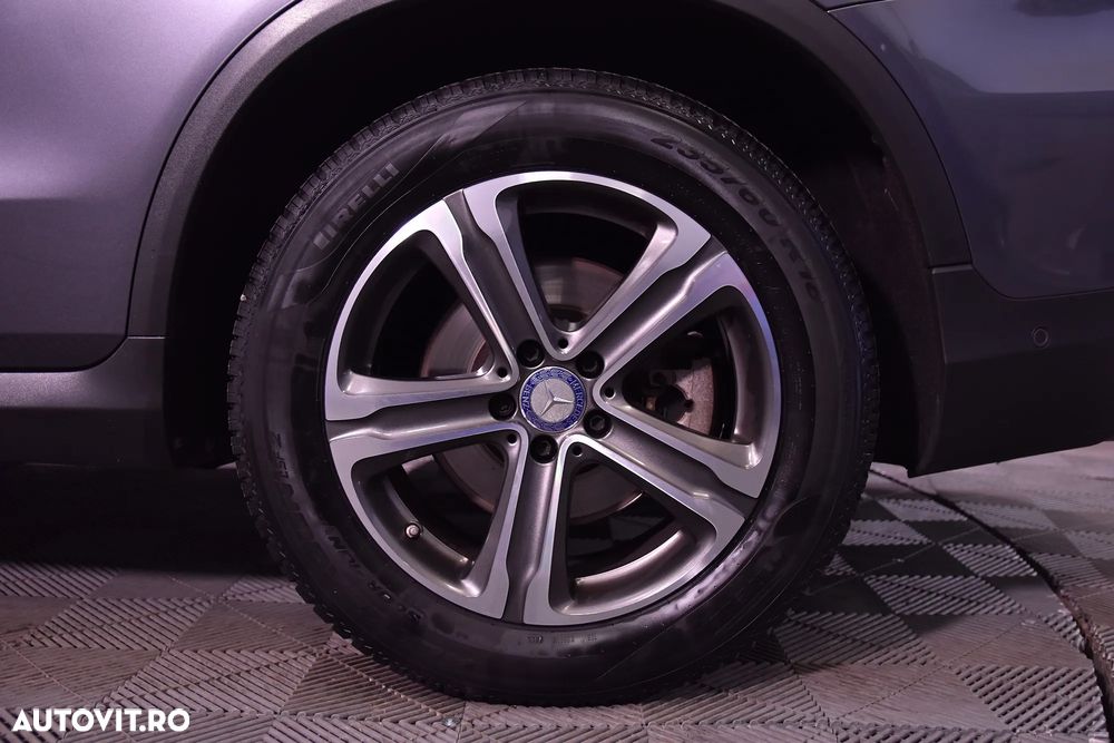 Mercedes-Benz GLC - 14