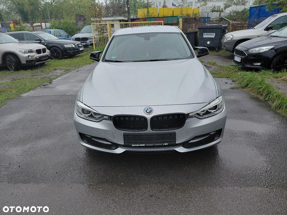 BMW Seria 3 320i Efficient Dynamics Edition Sport Line - 1