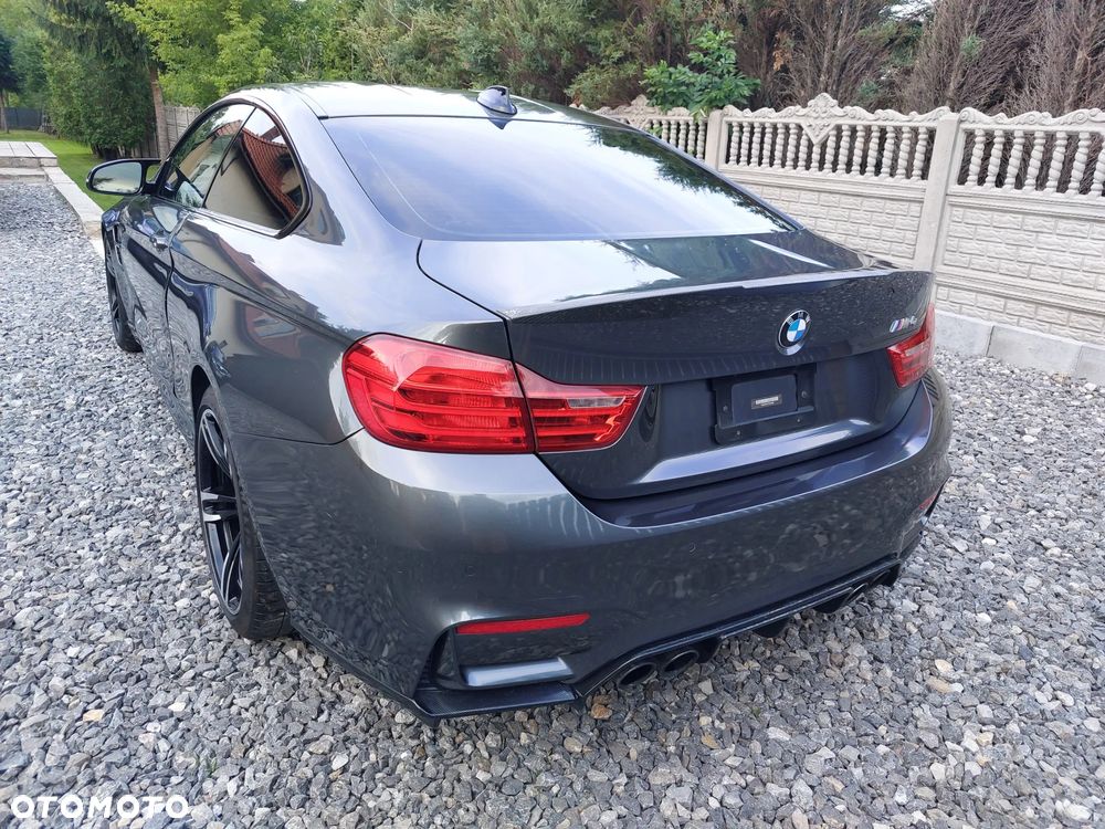 BMW M4 - 5