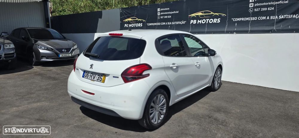 Peugeot 208 1.2 PureTech Style - 26
