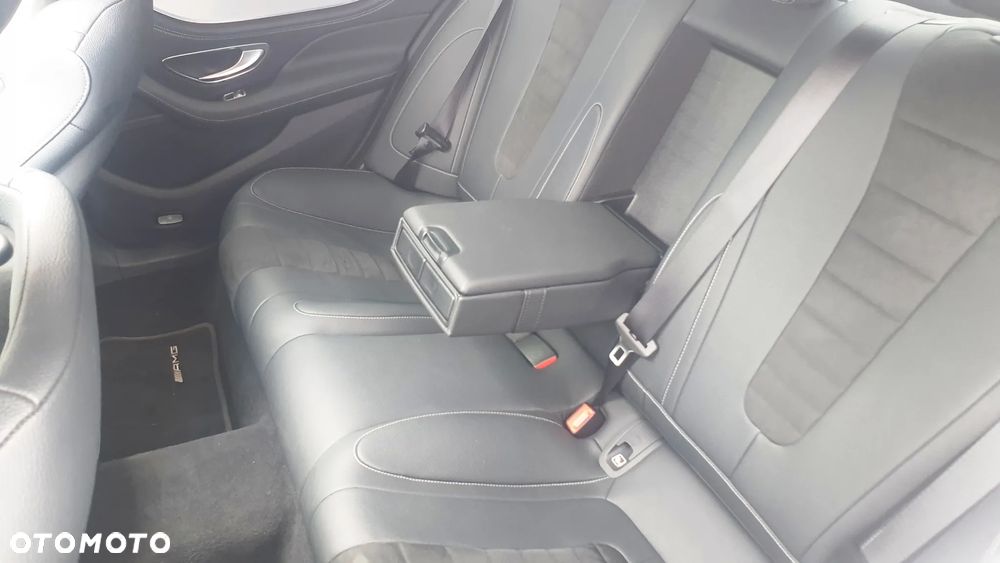 Mercedes-Benz CLS 220 d AMG - 13