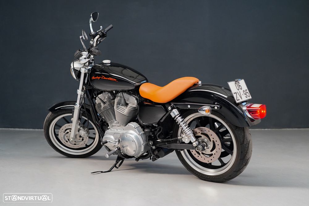 Harley-Davidson 883 SuperLow - 11