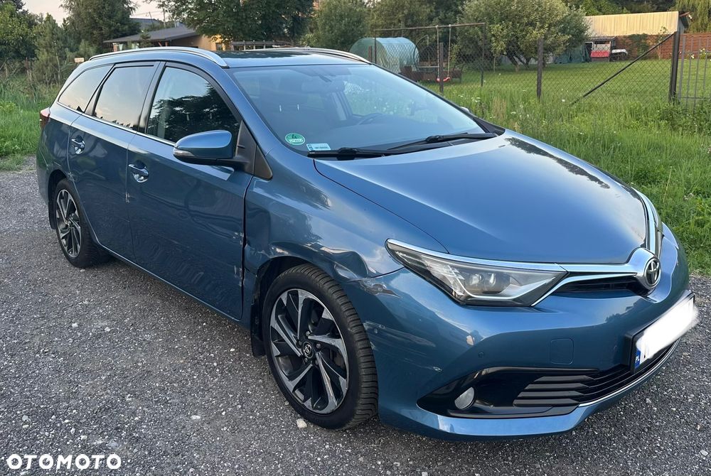 Toyota Auris 1.6 D-4D Premium - 6