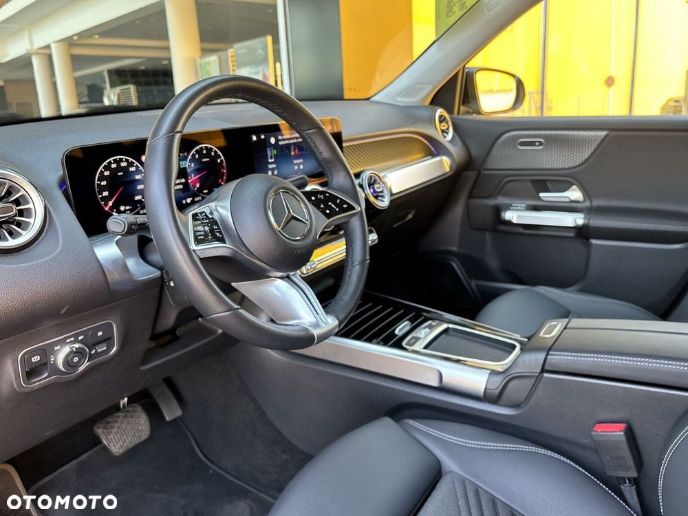 Mercedes-Benz GLB 200 Progressive 7G-DCT - 14