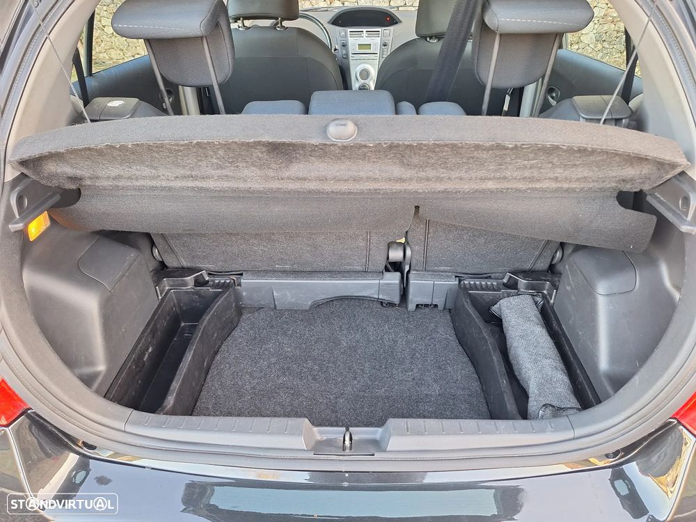 Toyota Yaris 1.0 VVT-i Sol High Pack - 10