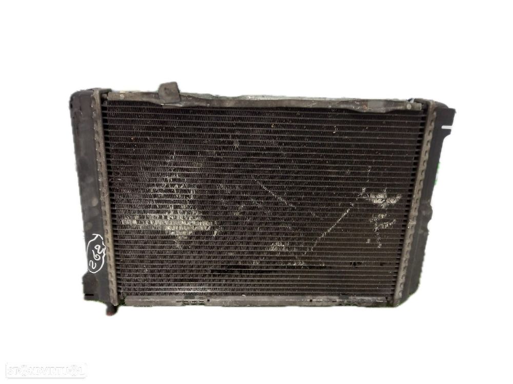 Radiador Água Mercedes-Benz Três Volumes (W124) - 1