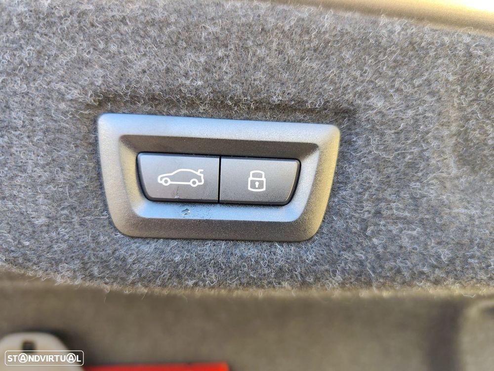 BMW 530 e Pack Desportivo M - 36