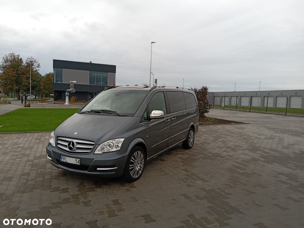 Mercedes-Benz Viano 2011 photo 2