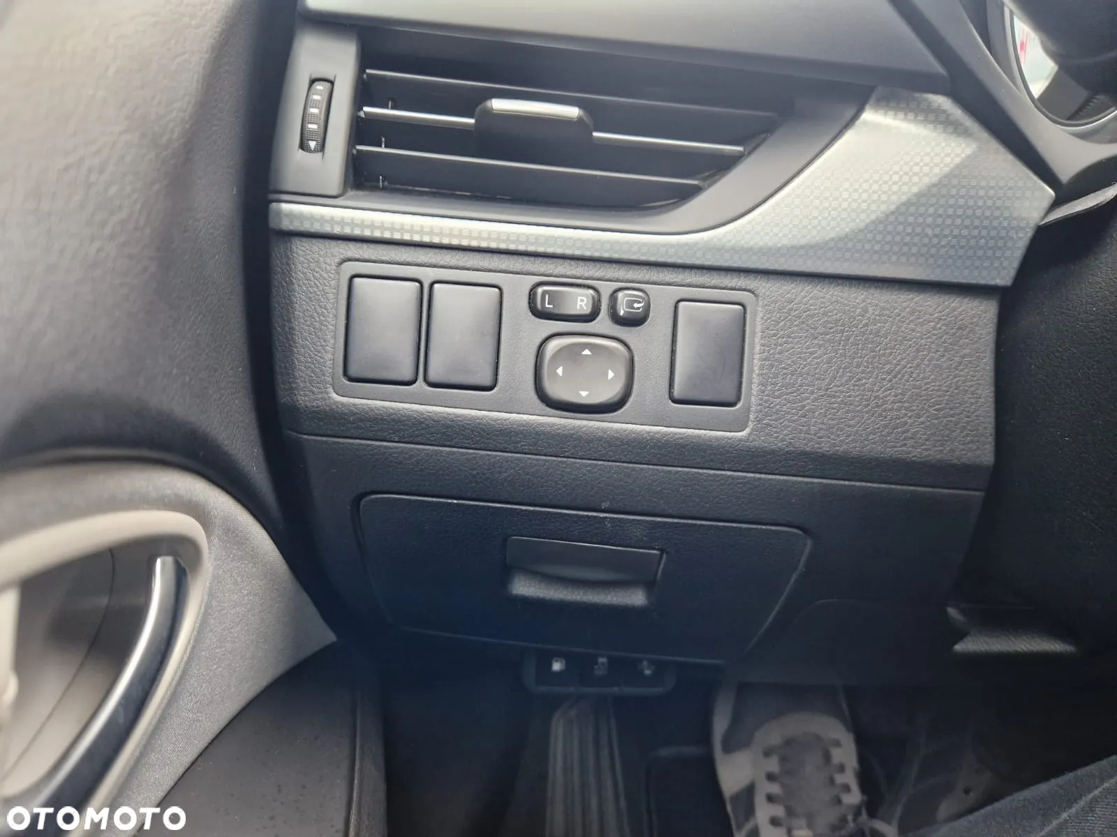 Toyota Avensis 1.8 Prestige - 15
