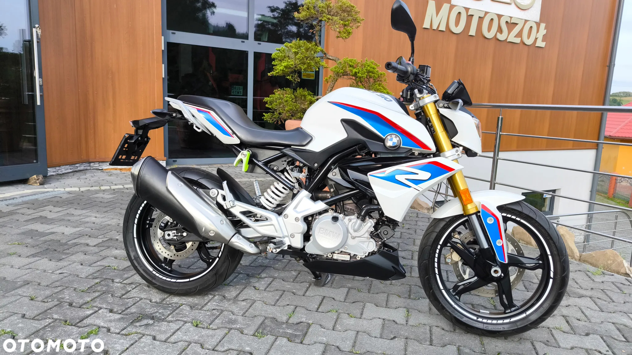 BMW G - 3