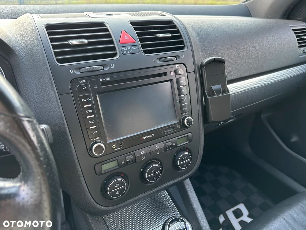 Volkswagen Golf R32 4Motion - 17