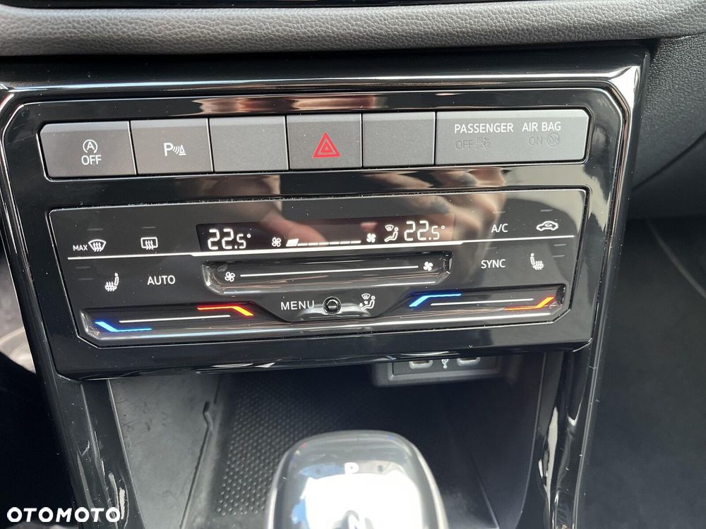 Volkswagen T-Cross 1.0 TSI Life DSG - 27