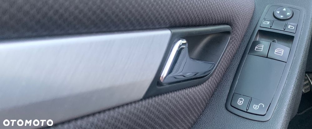 Mercedes-Benz Klasa B 180 CDI - 20