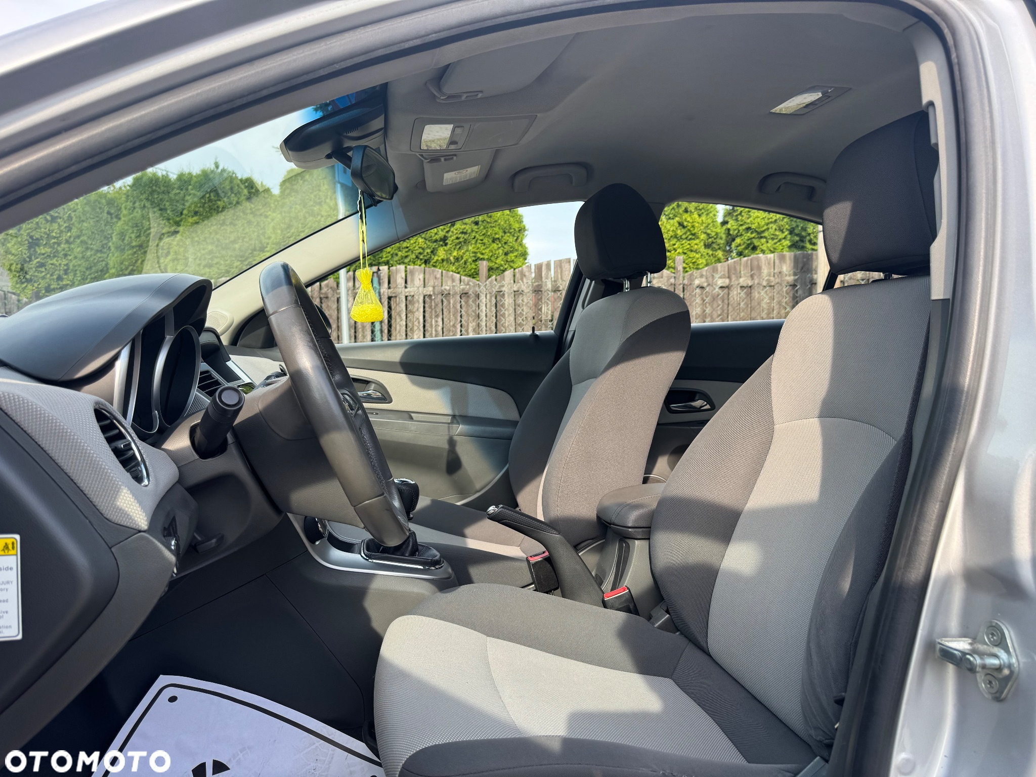Chevrolet Cruze 1.6 Base - 10