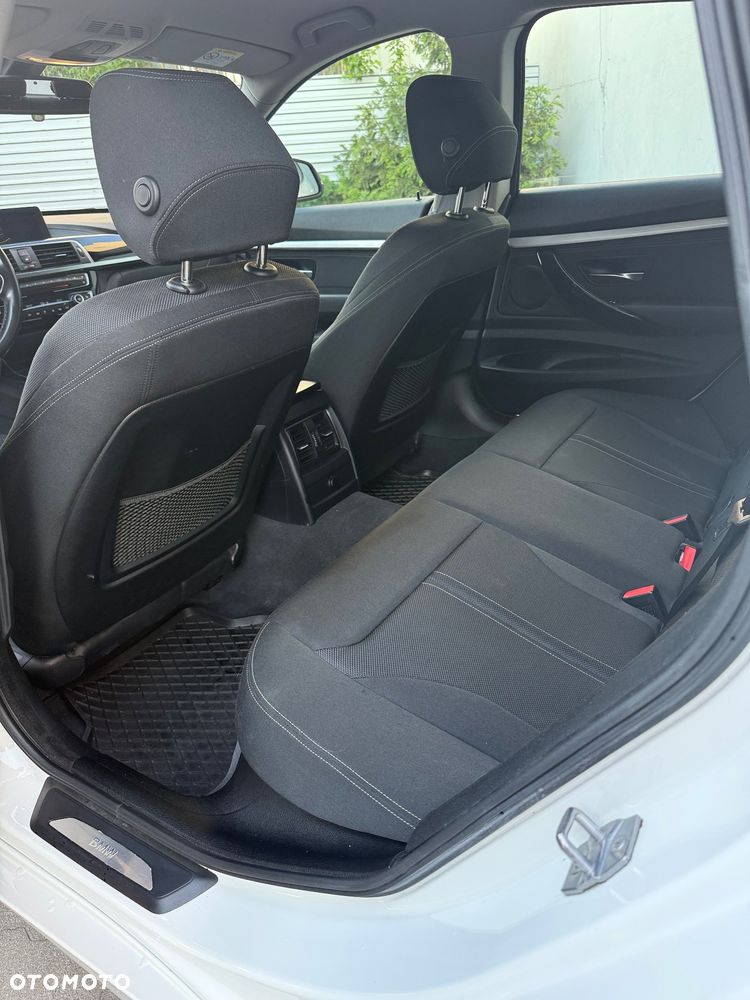 BMW 3GT 318d Sport Line - 29