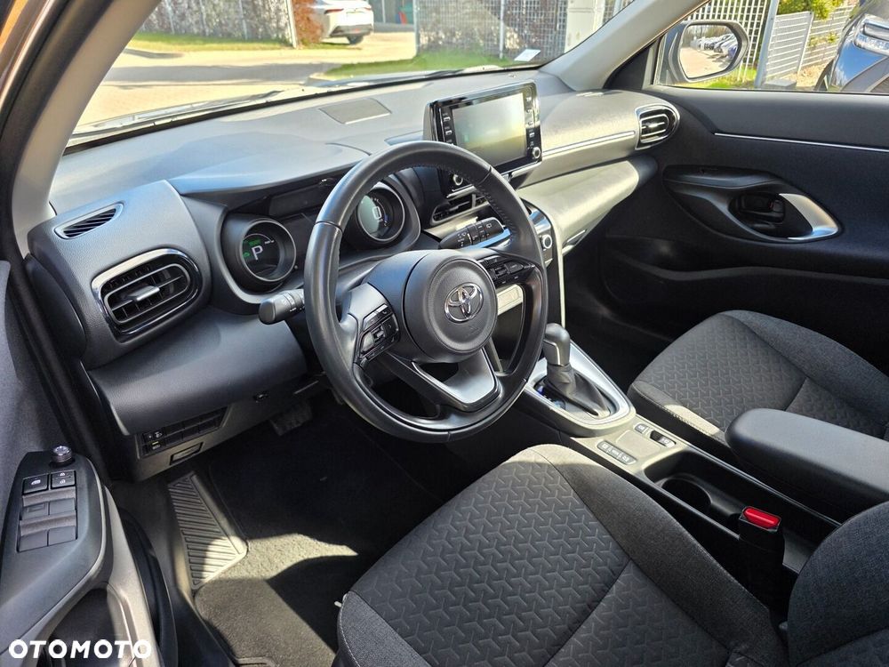 Toyota Yaris Cross Hybrid 1.5 Comfort - 25